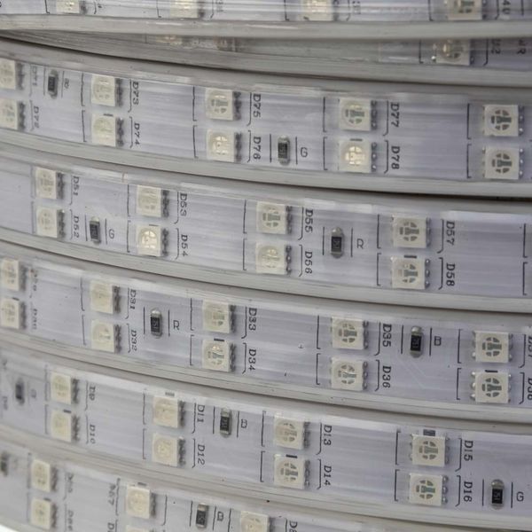 Світлодіодна стрічка різнокольорова RGB 220V 8W/m AVT smd5050 96LED/м IP65 16.8х6.3mm герметична 1022505